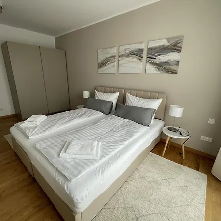 Helles 3-zimmer Fuer Bis Zu 6 Personen *